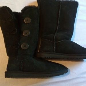 Almost new Uggs boots